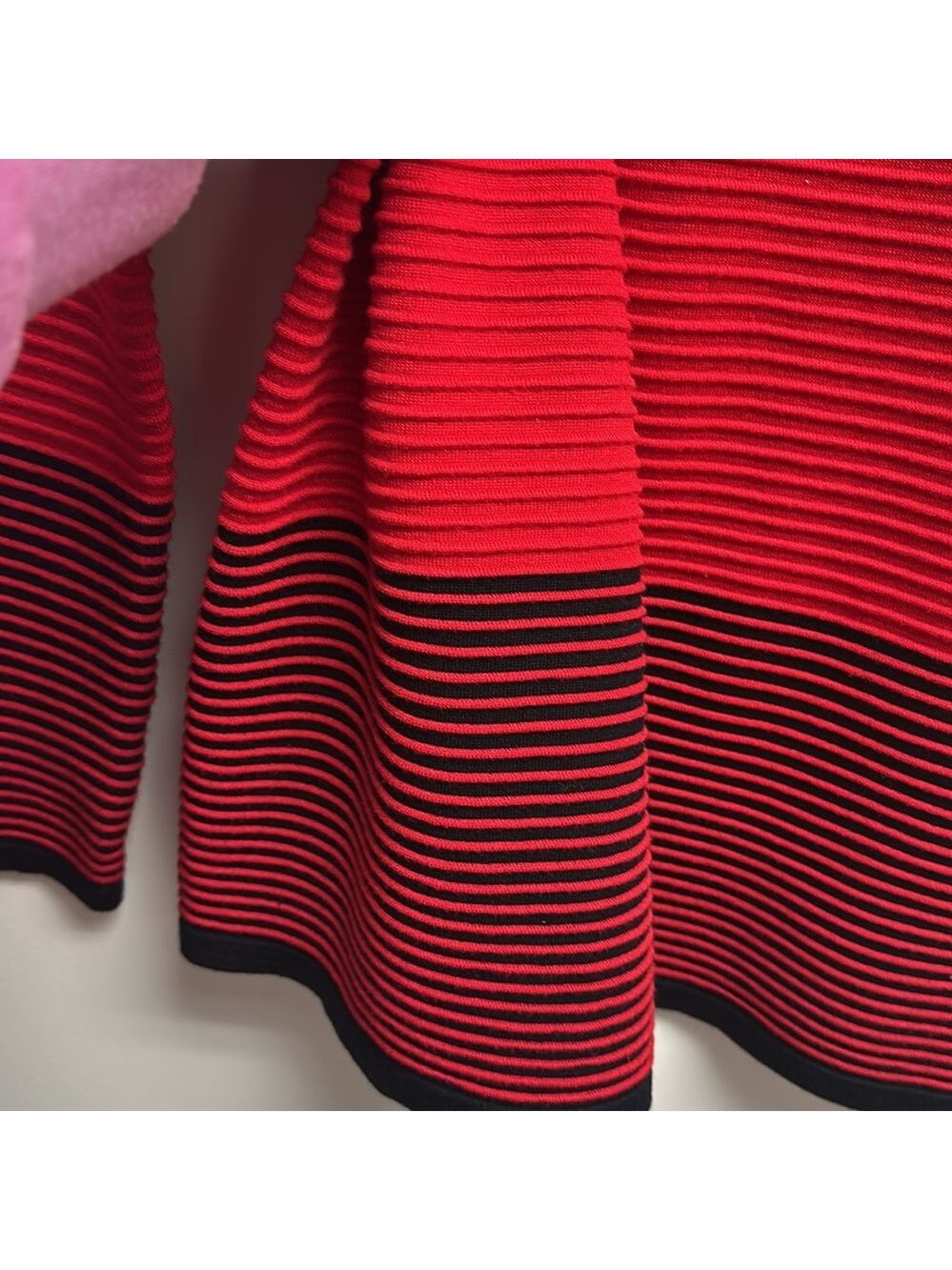 Red and Black Boxy Ribbed 3/4 Sleeve Sweatshirt - Picture 8 of 8